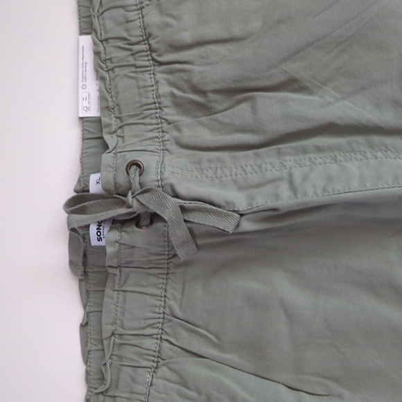 Women's Sonoma Goods For Life Easy Paper Bag Waist Capri - Picture 4 of 6